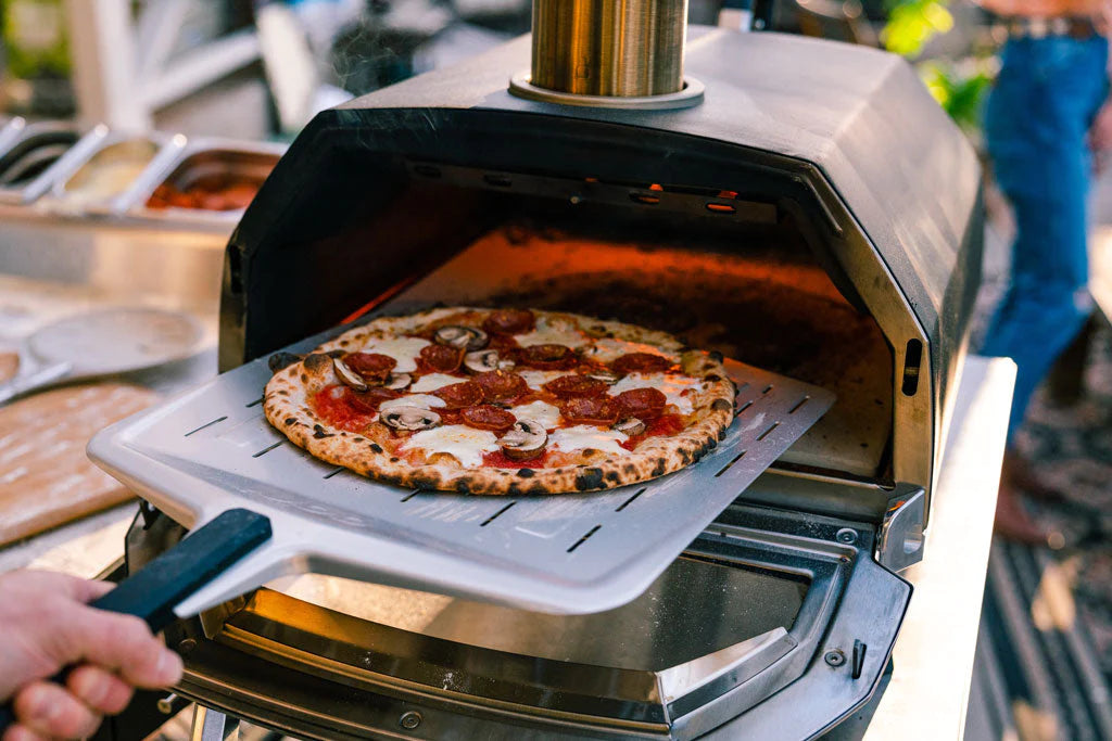 Ooni Karu 16 outdoor pizza oven multi-fuel